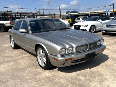 Used 1999 Jaguar XJ8 image 10