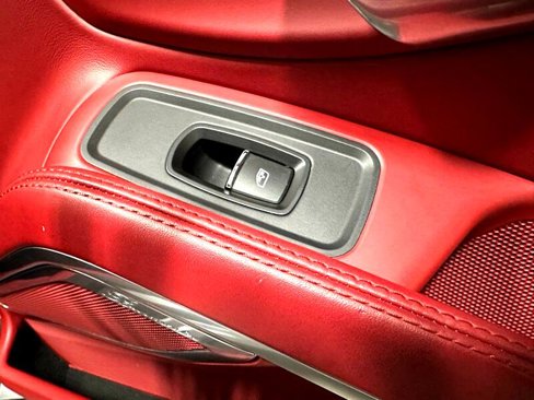Used 2015 Porsche 911 Turbo image 19