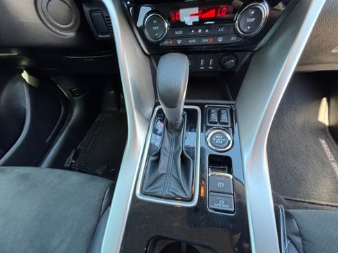 Used 2024 Mitsubishi Eclipse Cross SE image 14
