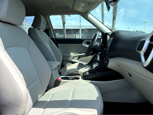 Used 2020 Kia Soul LX image 9
