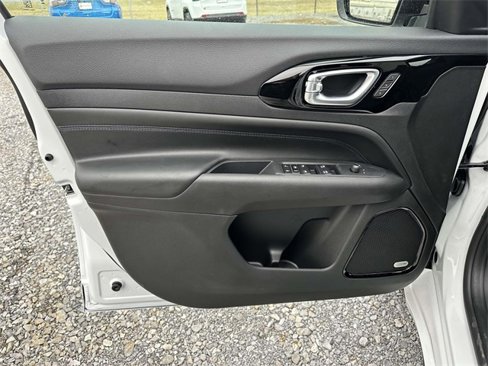 New 2025 Jeep Compass Limited w/ High Altitude Package image 16