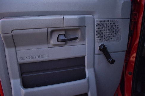 Used 2012 Ford E-250 and Econoline 250 image 10