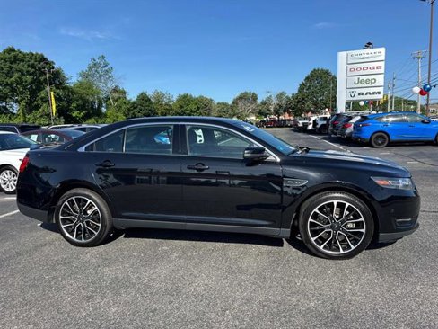 Used 2018 Ford Taurus SHO w/ Driver Assist Package image 2