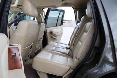 Used 2006 Ford Explorer Eddie Bauer image 43