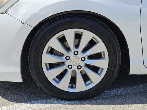 Used 2014 Honda Accord EX-L image 9