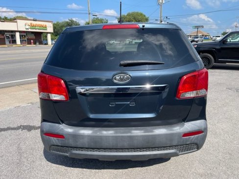 Used 2011 Kia Sorento LX image 6