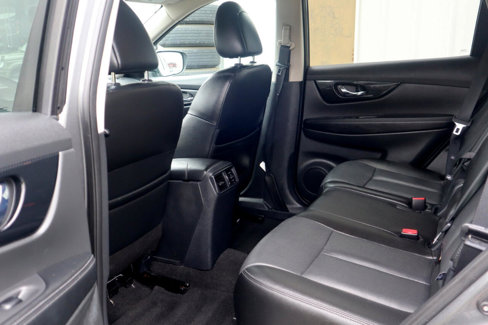 Used 2018 Nissan Rogue SL image 57