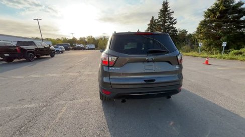 Certified 2018 Ford Escape SE w/ SE Sport Appearance Package image 8