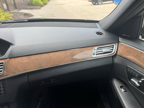 Used 2014 Mercedes-Benz E 350 4MATIC Sedan image 17