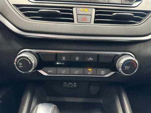 Used 2022 Nissan Altima 2.5 SR image 42