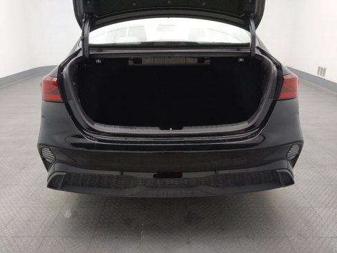 Used 2023 Kia Forte LXS image 29
