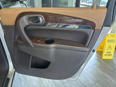 Used 2014 Buick Enclave Premium w/ Trailering Provision Package image 42