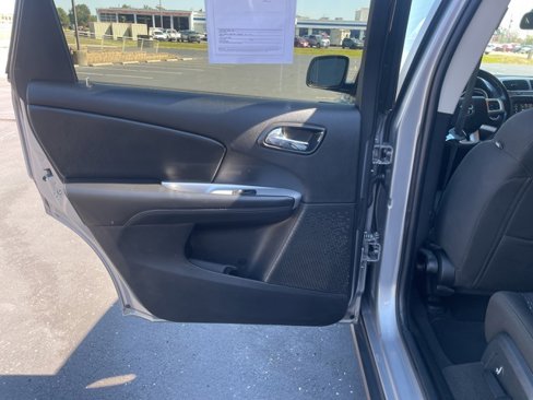 Used 2019 Dodge Journey SE w/ Connectivity Group image 56