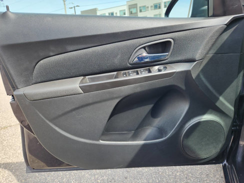 Used 2014 Chevrolet Cruze LT image 19