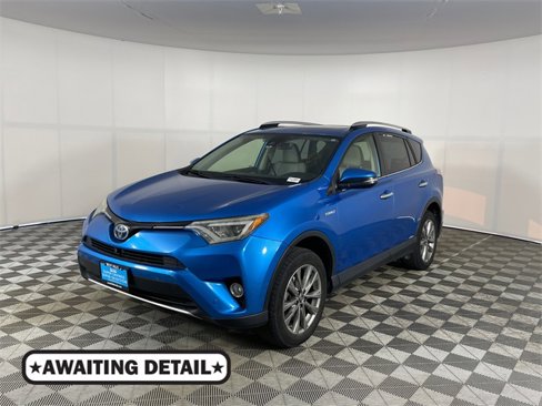 Used 2016 Toyota RAV4 Limited image 1