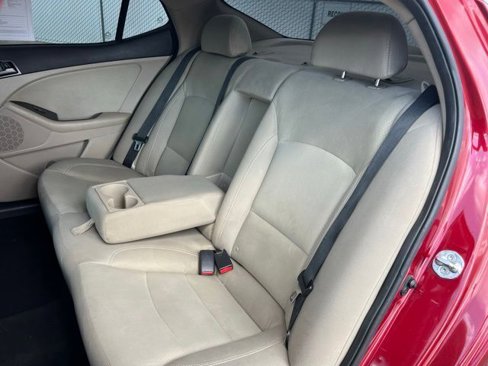 Used 2013 Kia Optima LX image 16