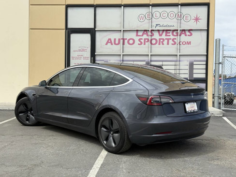 Used 2018 Tesla Model 3 Mid Range image 9