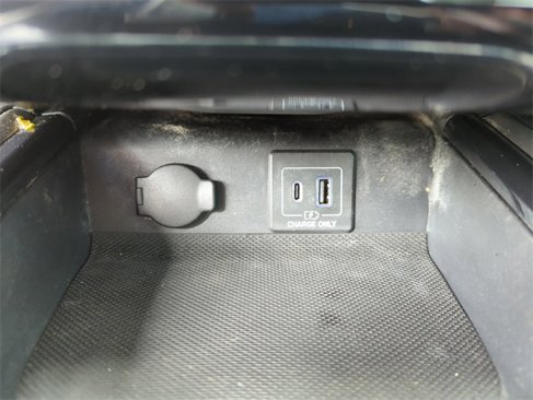 Used 2020 Nissan Pathfinder SV image 33