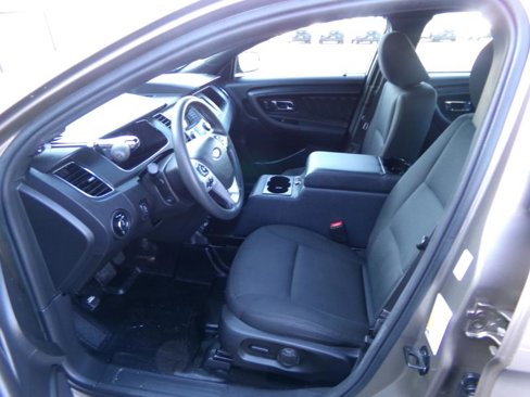 Used 2016 Ford Taurus Police Interceptor AWD image 11