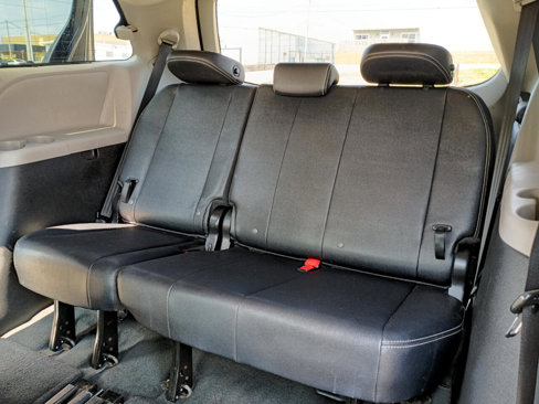 Used 2017 Toyota Sienna SE image 10