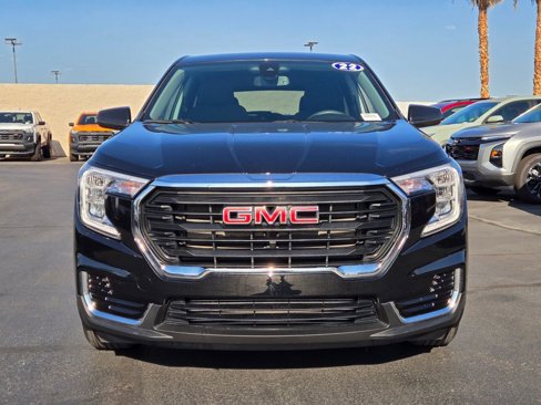 Used 2022 GMC Terrain SLE w/ LPO, Cargo Package image 8