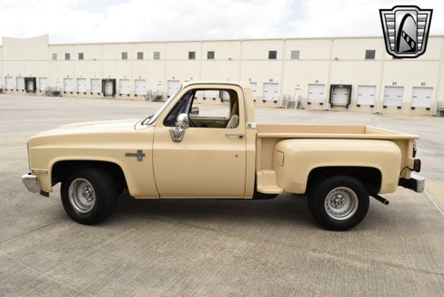 Used 1987 Chevrolet Silverado 1500 1500 image 2