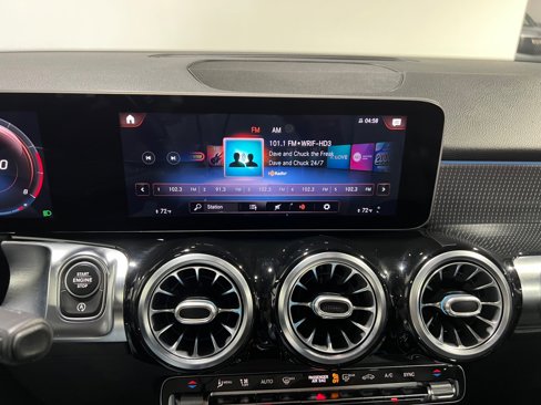 Used 2020 Mercedes-Benz GLB 250 4MATIC image 38