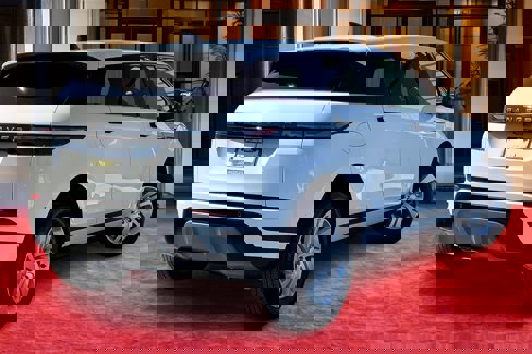 Used 2024 Land Rover Range Rover Evoque S image 13