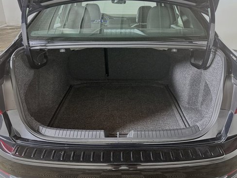 Certified 2024 Volkswagen Jetta Sport image 21
