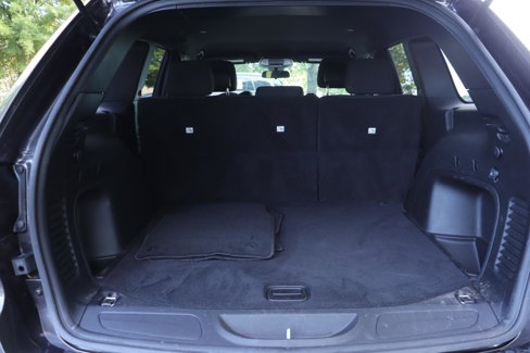 Used 2021 Jeep Grand Cherokee Laredo image 18