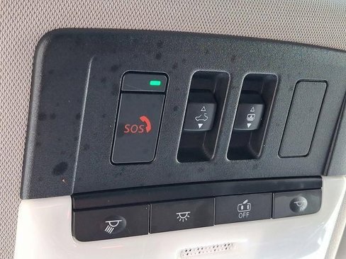 Used 2022 Nissan Rogue SV w/ SV Premium Package image 24