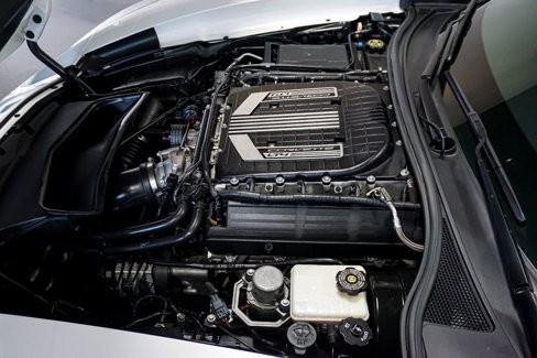 Used 2015 Chevrolet Corvette Z06 w/ Z07 Performance Package image 14
