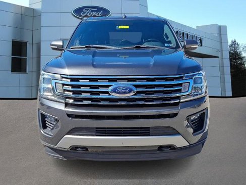 Certified 2018 Ford Expedition Max XLT w/ Equipment Group 202A image 2