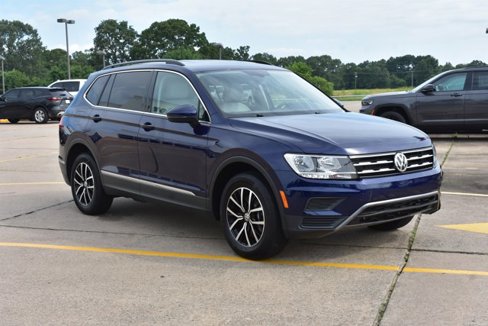 Used 2021 Volkswagen Tiguan SE image 3