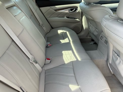 Used 2013 INFINITI M35 w/ Premium Pkg image 13