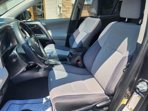 Used 2013 Toyota RAV4 XLE image 13