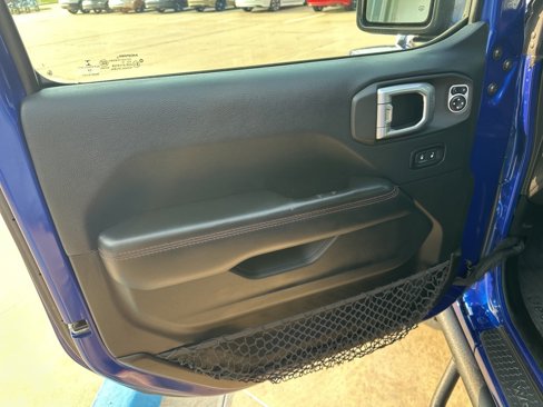 Used 2018 Jeep Wrangler Unlimited Rubicon image 6
