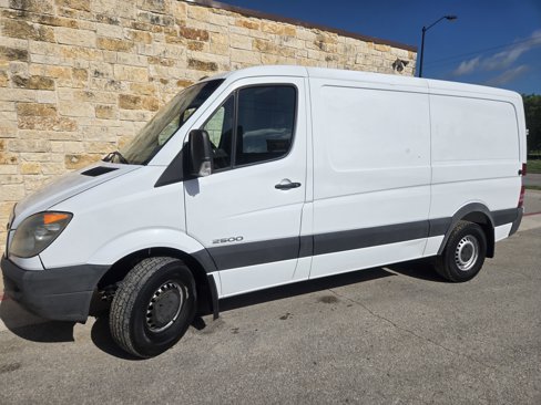 Used 2007 Dodge Sprinter 2500 image 2