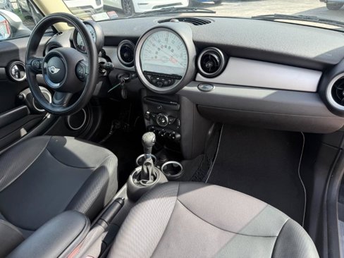 Used 2012 MINI Cooper Hardtop image 16