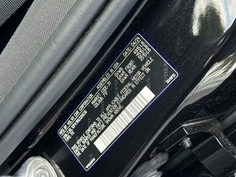 Certified 2024 Volvo S60 B5 Core image 28