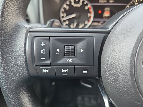 Used 2024 Nissan Rogue SV image 23