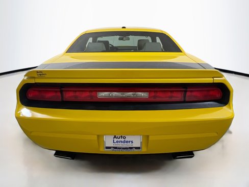 Used 2010 Dodge Challenger R/T image 6
