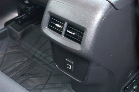 Used 2023 Chevrolet Equinox LT w/ LPO, Floor Liner Package image 30