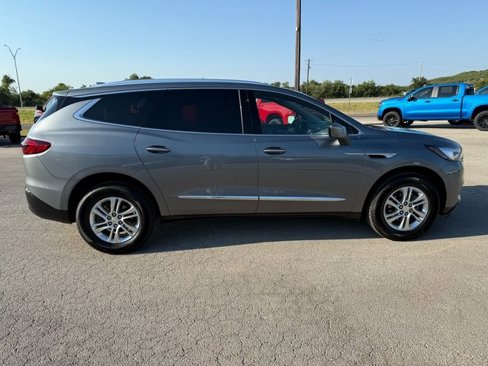 Used 2021 Buick Enclave Essence w/ Sound and Sites Package image 7