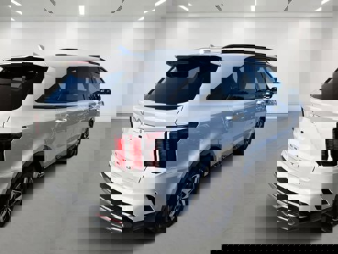Used 2022 Kia Sorento S image 6