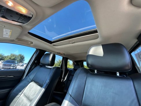 Used 2013 Jeep Grand Cherokee Laredo image 11