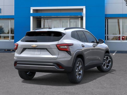 New 2025 Chevrolet Trax LT w/ Driver Confidence Package image 4