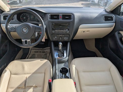 Used 2013 Volkswagen Jetta SE image 9