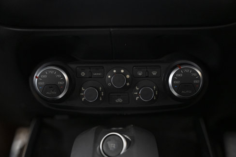 Used 2016 Ferrari California T image 41