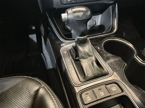 Used 2014 Kia Sorento SX image 15